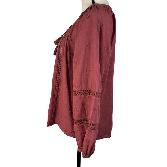 American Eagle Medium Top Semi-Sheer Crochet Keyhole Tassels Smocked Neck Cotton - Picture 6 of 10